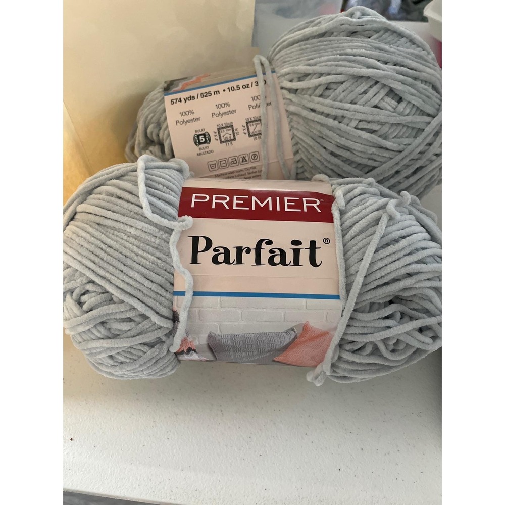 Premier Parfait Bulky Yarn 2 Skeins Pale Gray 1044-09 Chenille Polyester 574yd